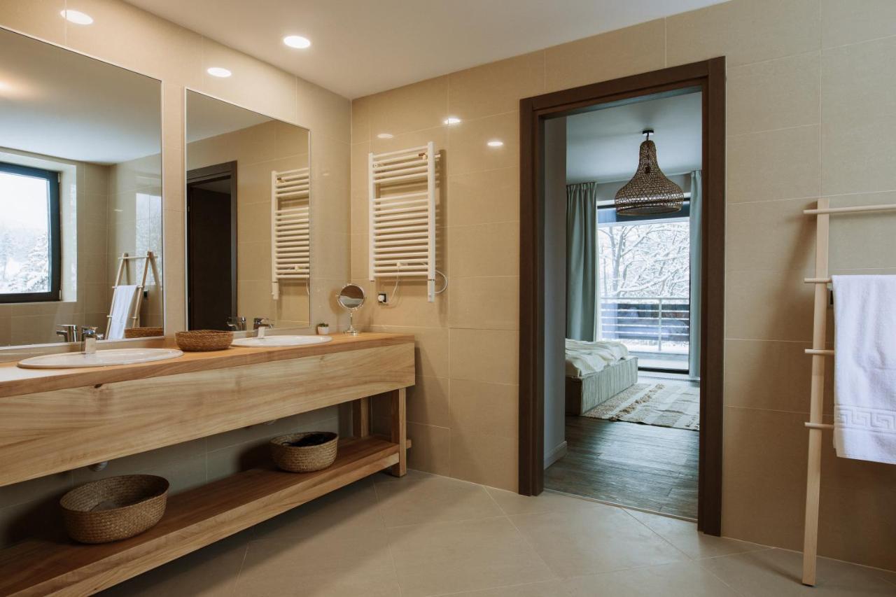 Silver Pine Apartment โปยานาบราซอฟ ภายนอก รูปภาพ