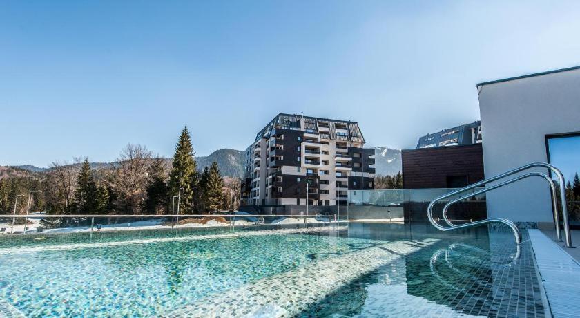 Silver Pine Apartment โปยานาบราซอฟ ภายนอก รูปภาพ